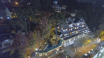 Le Suisse Elegance Hotel