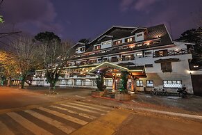 Le Suisse Elegance Hotel