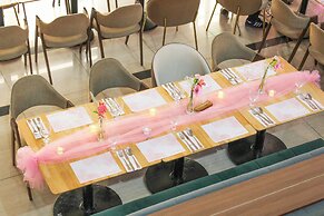 Ramada by Wyndham Manila Central