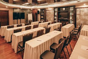 Ramada by Wyndham Manila Central