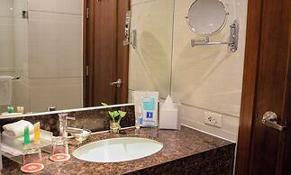 Ramada by Wyndham Manila Central