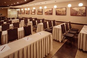 Ramada by Wyndham Manila Central
