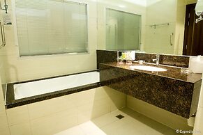 Ramada by Wyndham Manila Central