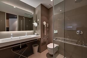 Lone Hotel by Maistra Collection