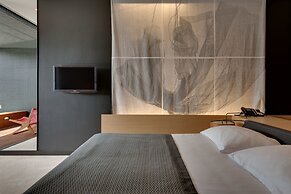 Lone Hotel by Maistra Collection