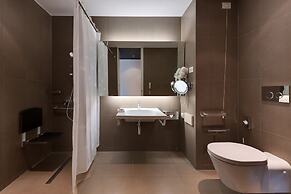 Lone Hotel by Maistra Collection