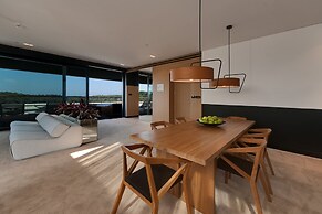 Lone Hotel by Maistra Collection