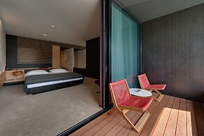 Lone Hotel by Maistra Collection