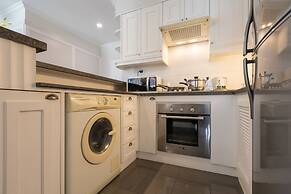 Cape House Langsuan Hotel