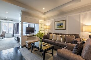 Cape House Langsuan Hotel