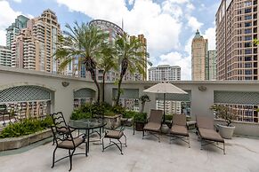 Cape House Langsuan Hotel