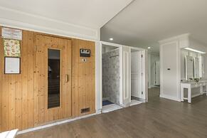 Cape House Langsuan Hotel