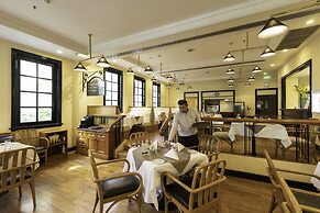 Cape House Langsuan Hotel