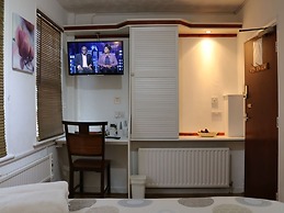 Anand Lodge