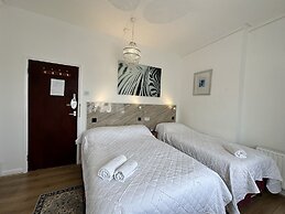 Anand Lodge