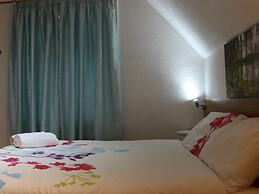 Anand Lodge