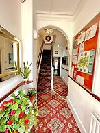 Anand Lodge