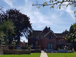 Anand Lodge