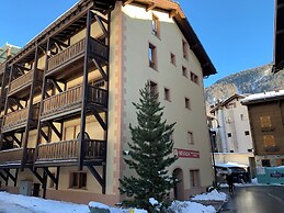 Mountain Exposure Good Value Apartments