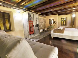 Odos Oneiron Boutique Hotel