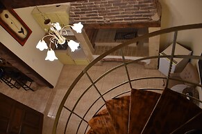 Odos Oneiron Boutique Hotel