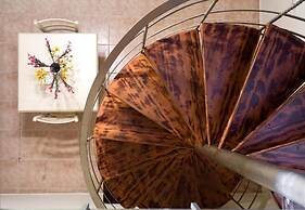 Odos Oneiron Boutique Hotel