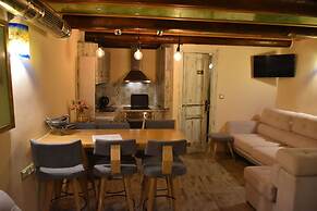 Odos Oneiron Boutique Hotel