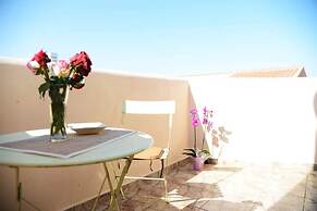 Odos Oneiron Boutique Hotel