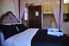 Odos Oneiron Boutique Hotel