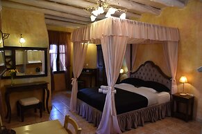 Odos Oneiron Boutique Hotel