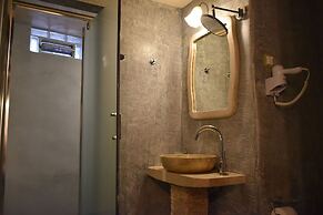 Odos Oneiron Boutique Hotel