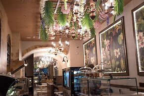 Odos Oneiron Boutique Hotel