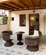 Odos Oneiron Boutique Hotel