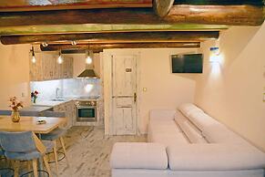 Odos Oneiron Boutique Hotel