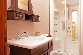 Odos Oneiron Boutique Hotel