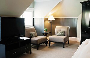 1801 First Luxury Inn