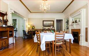 1801 First Luxury Inn