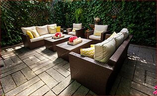 1801 First Luxury Inn