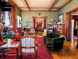 Alexander Mansion Bed and Breakfast