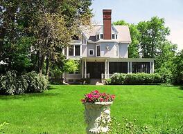 Alexander Mansion Bed and Breakfast