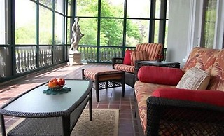 Alexander Mansion Bed and Breakfast