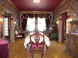Alexander Mansion Bed and Breakfast