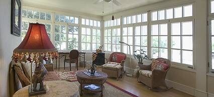 Alexander Mansion Bed and Breakfast