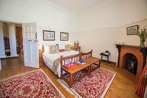 Excelsior Manor Guesthouse