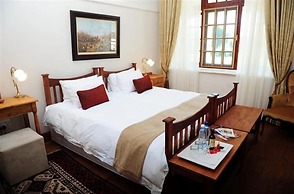 Excelsior Manor Guesthouse