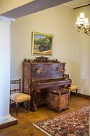 Excelsior Manor Guesthouse