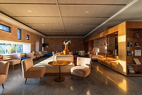 Al Maaden VillaHotel & Spa