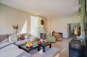 Al Maaden VillaHotel & Spa