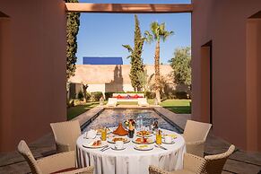 Al Maaden VillaHotel & Spa