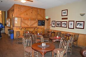 Montecito Sequoia Lodge